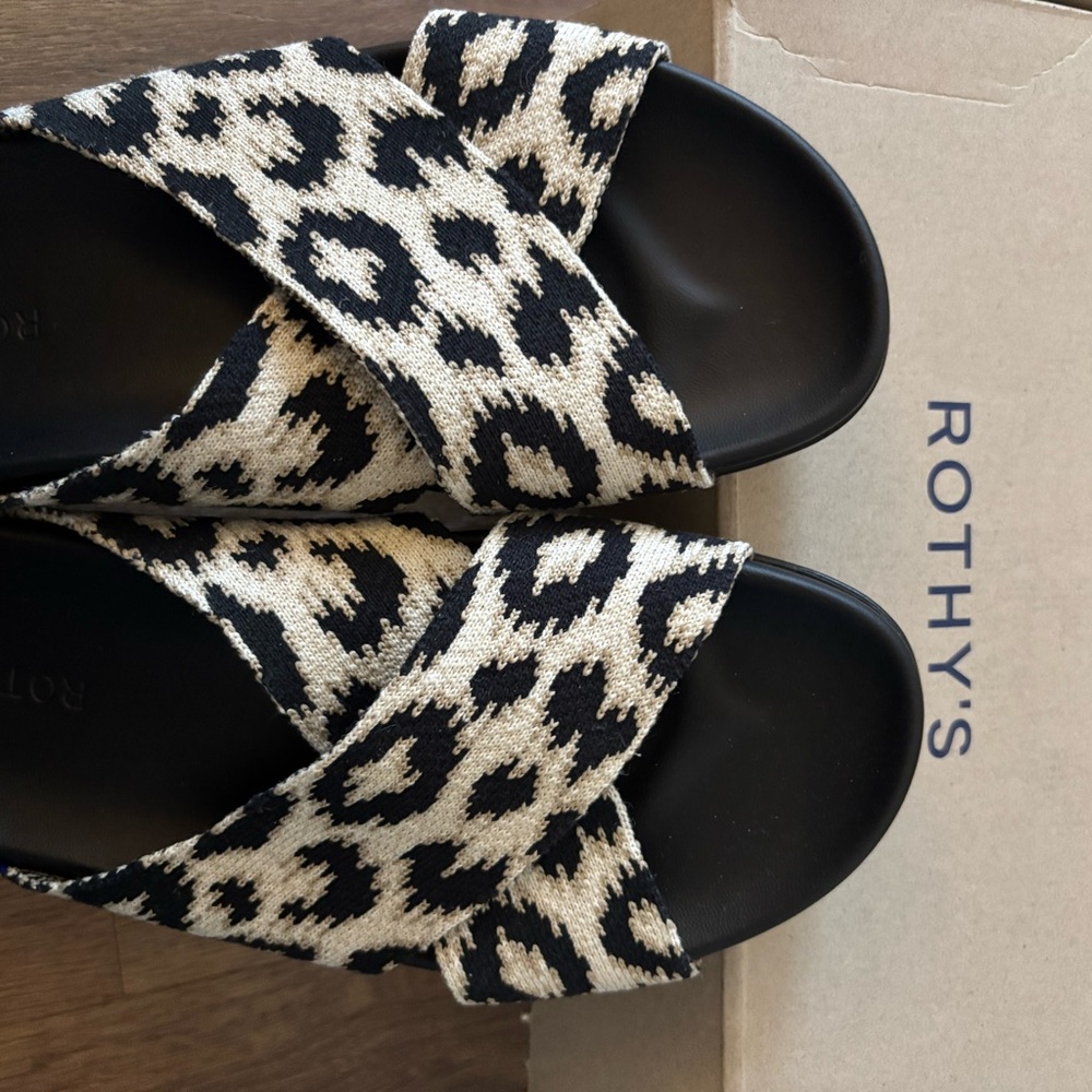 Rothy's Black and White Women's Sandals - Picture 4 of 4